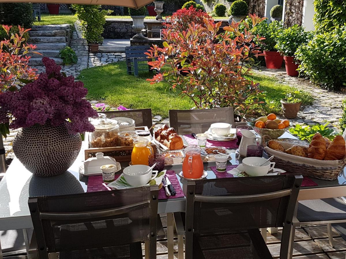 Les Glycines Bed & Breakfast Ury Exterior photo