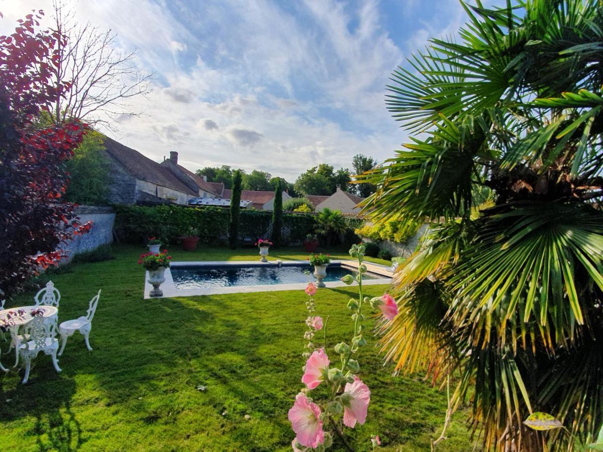 Les Glycines Bed & Breakfast Ury Exterior photo