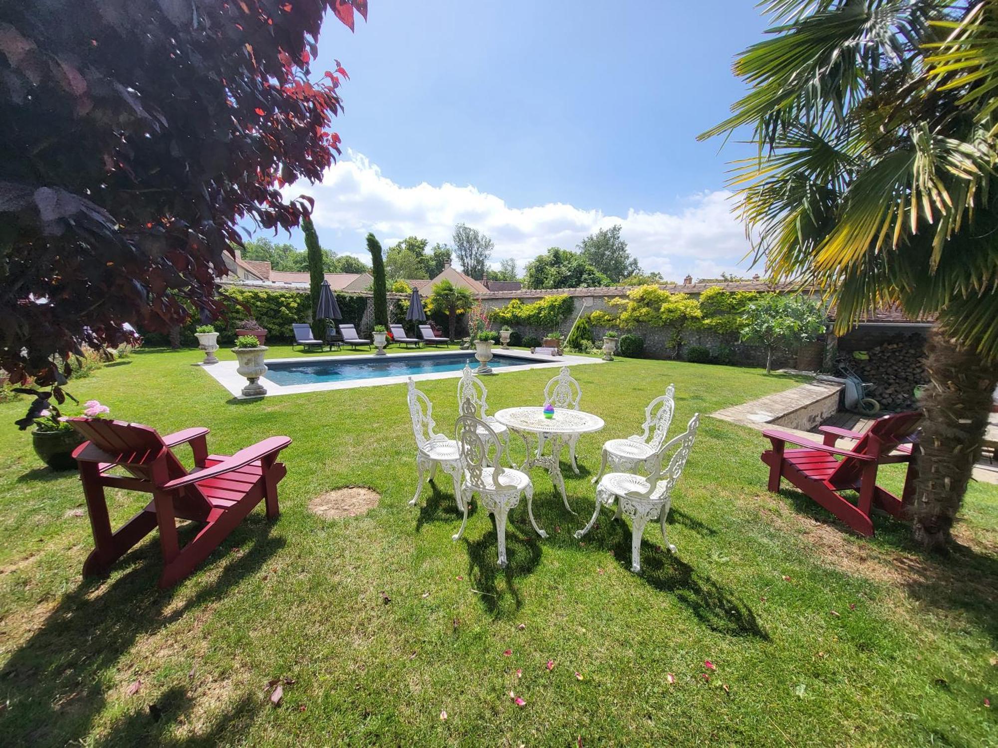 Les Glycines Bed & Breakfast Ury Exterior photo
